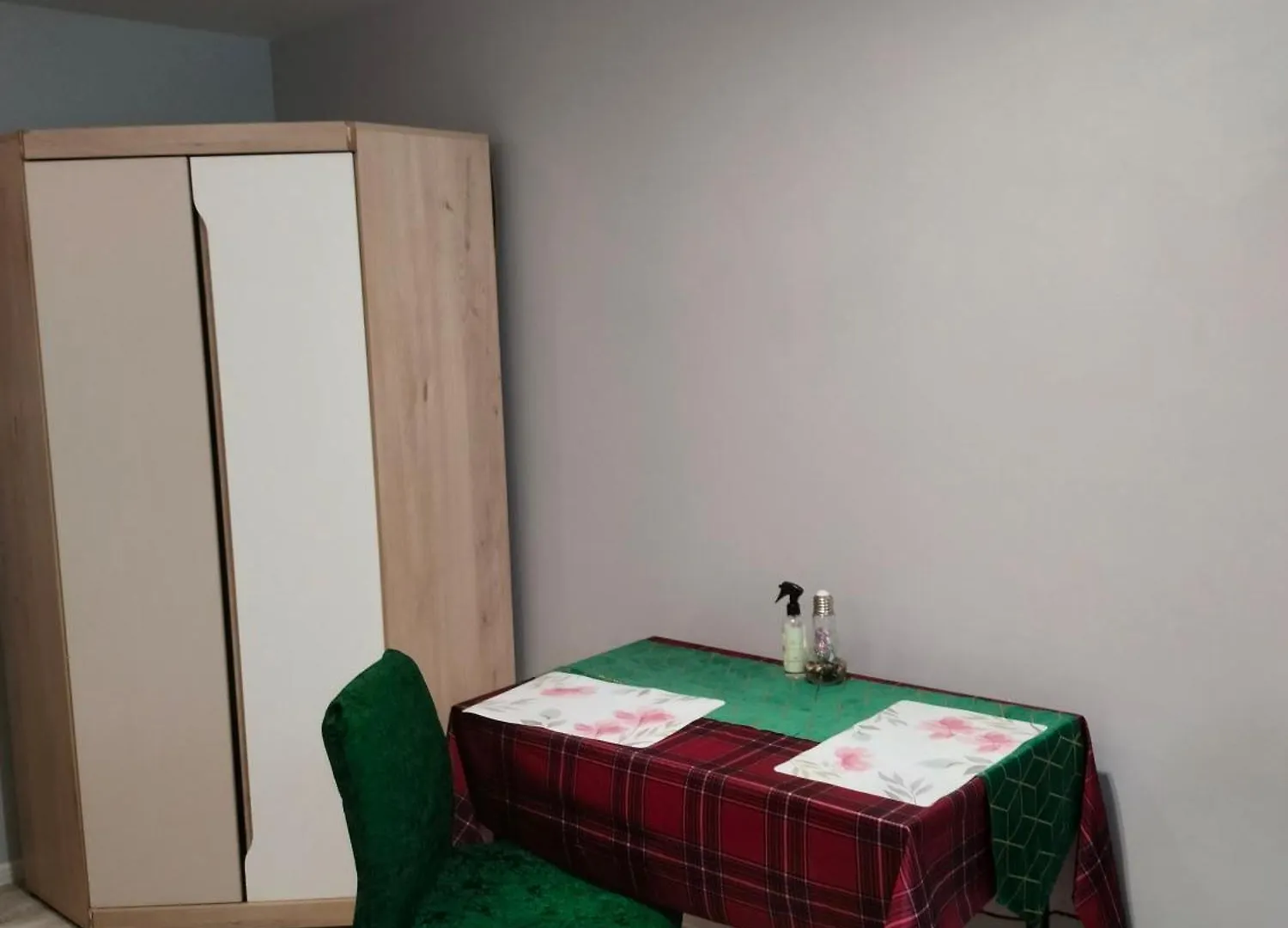 Επικοινωνία με το Studio W Suterynie 15 Min Centrum